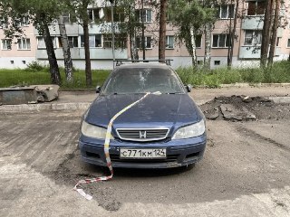 Владельцев автомобилей просят убрать машины у школ из-за ремонта